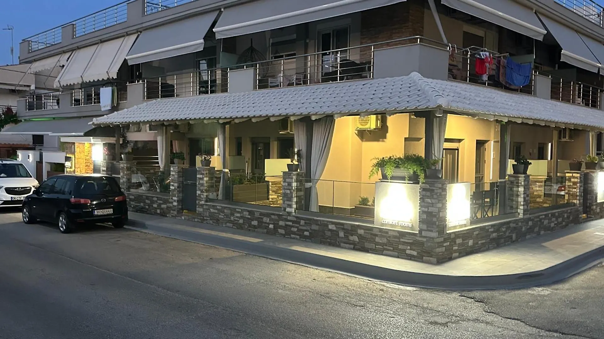 Avra Comfort Rooms - Family Nea Poteidaia