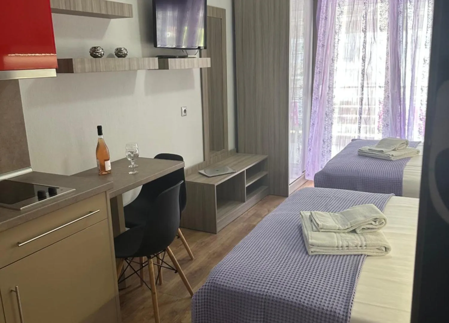 Lägenhet Avra Comfort Rooms - Family Nea Poteidaia